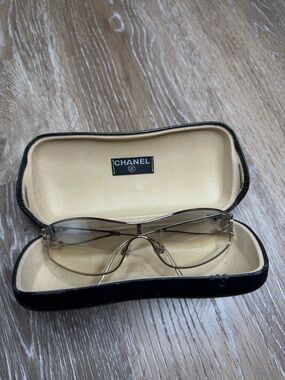 CHANEL Rimless Sunglasses with Smoke Gradient Lenses and Gold Accents